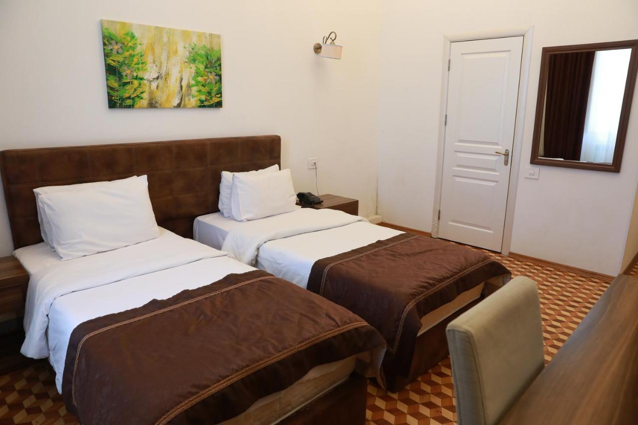 Malakan Hotel Baku Exterior photo