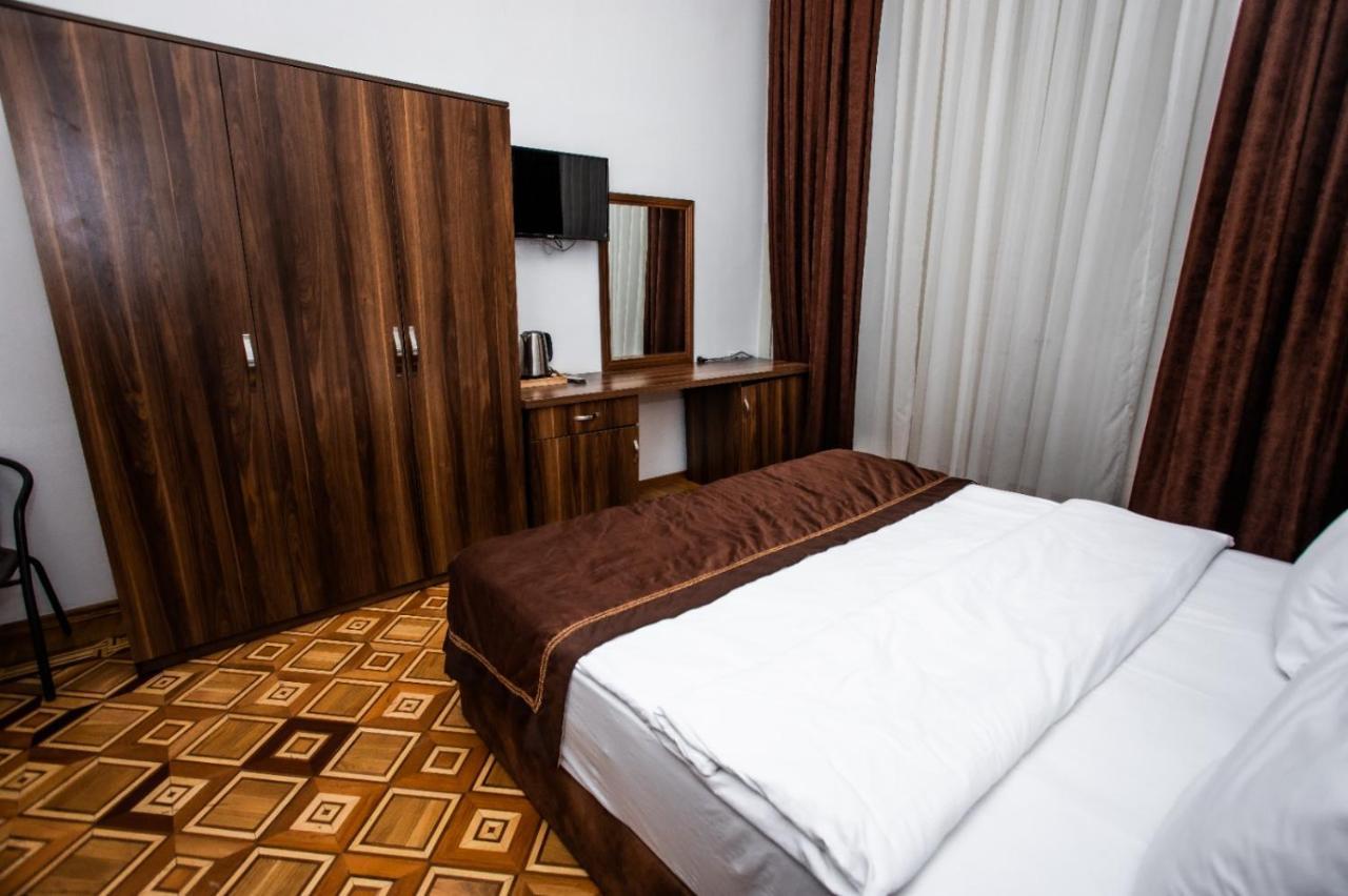Malakan Hotel Baku Exterior photo