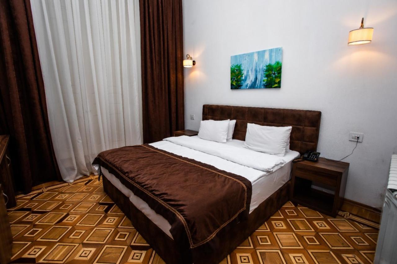 Malakan Hotel Baku Exterior photo